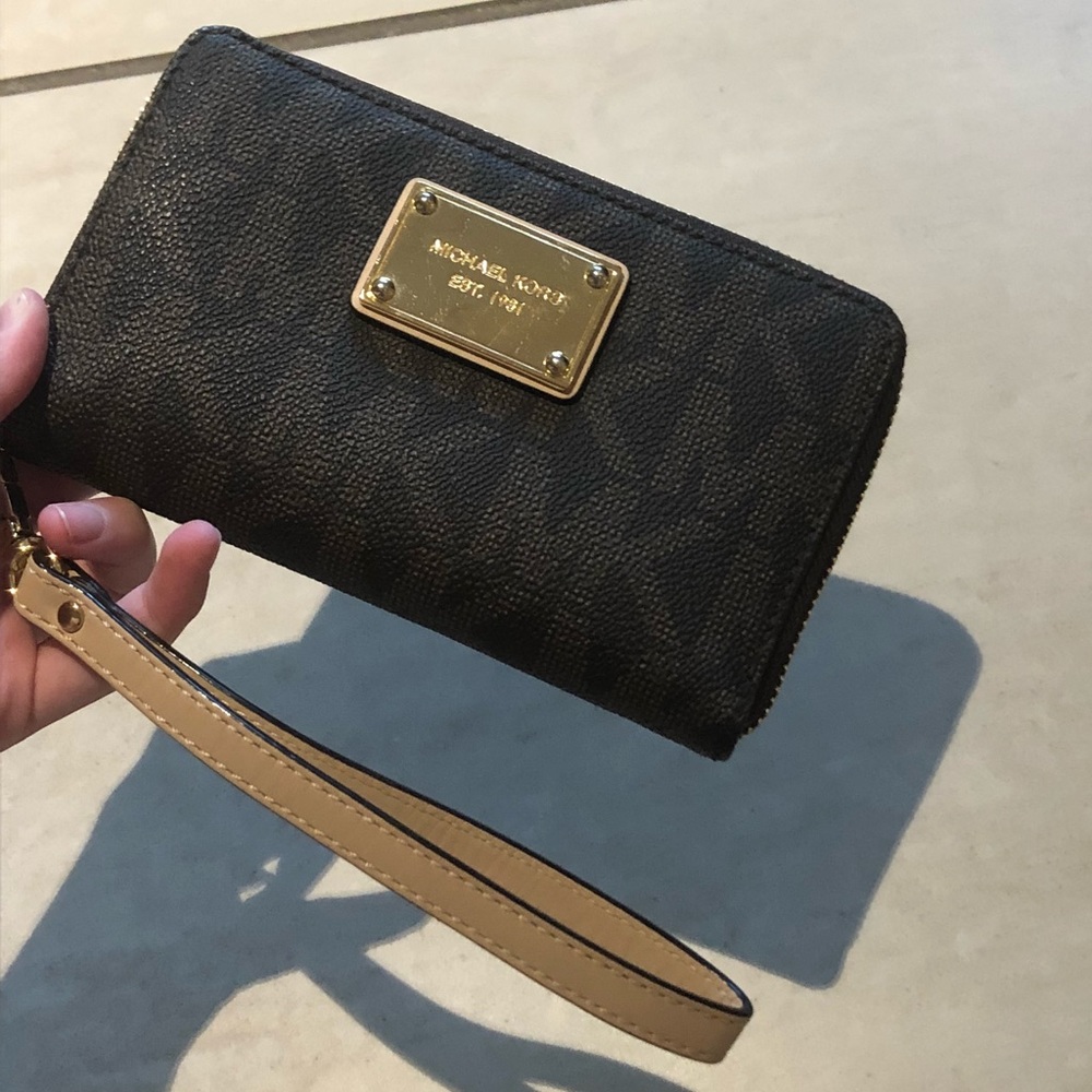 Michael Kors Jet Set wallet